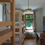 Hirschwangerhof - Commons Hub אכסניה