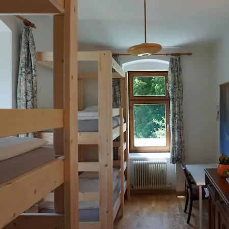 Hirschwangerhof - Commons Hub Hostel